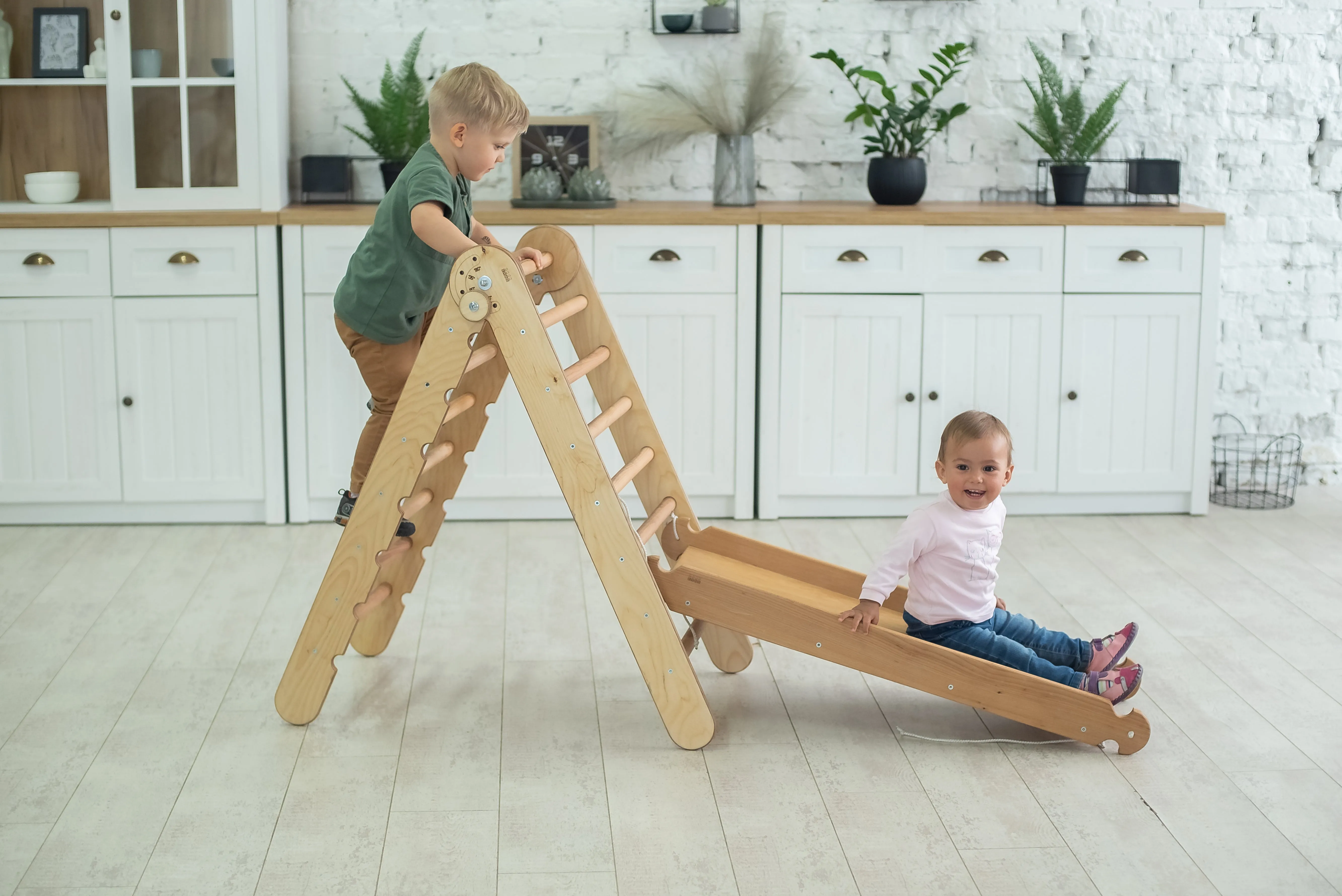 2in1 Montessori Climbing Set: Triangle Ladder   Slide Board/Ramp – Beige