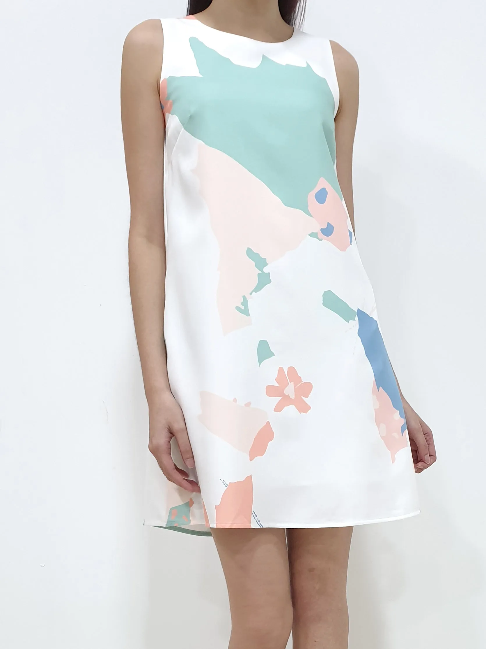 Annabeth Random Print Trapeze Dress