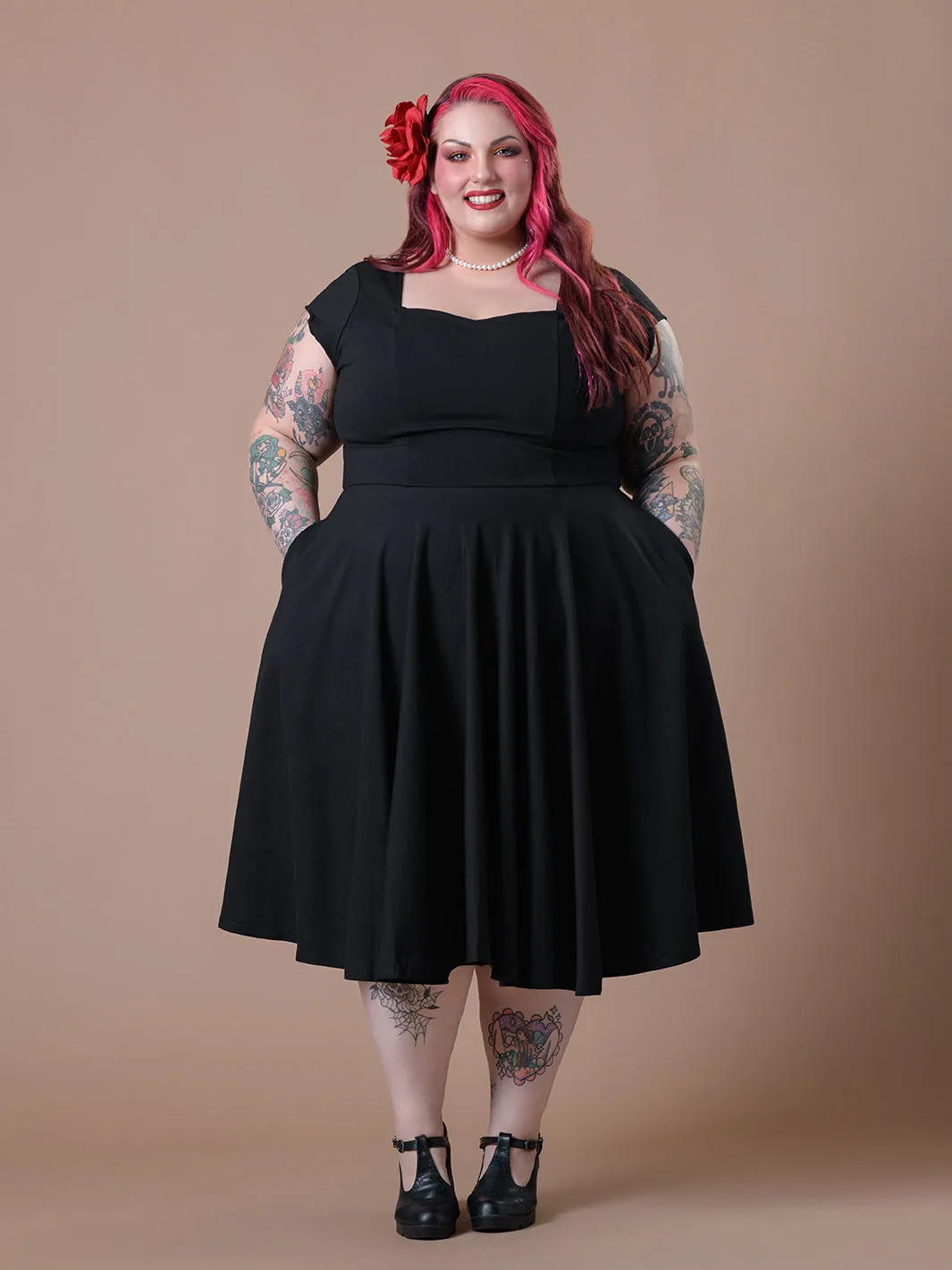 Cosmopolitan Swing Dress- Black