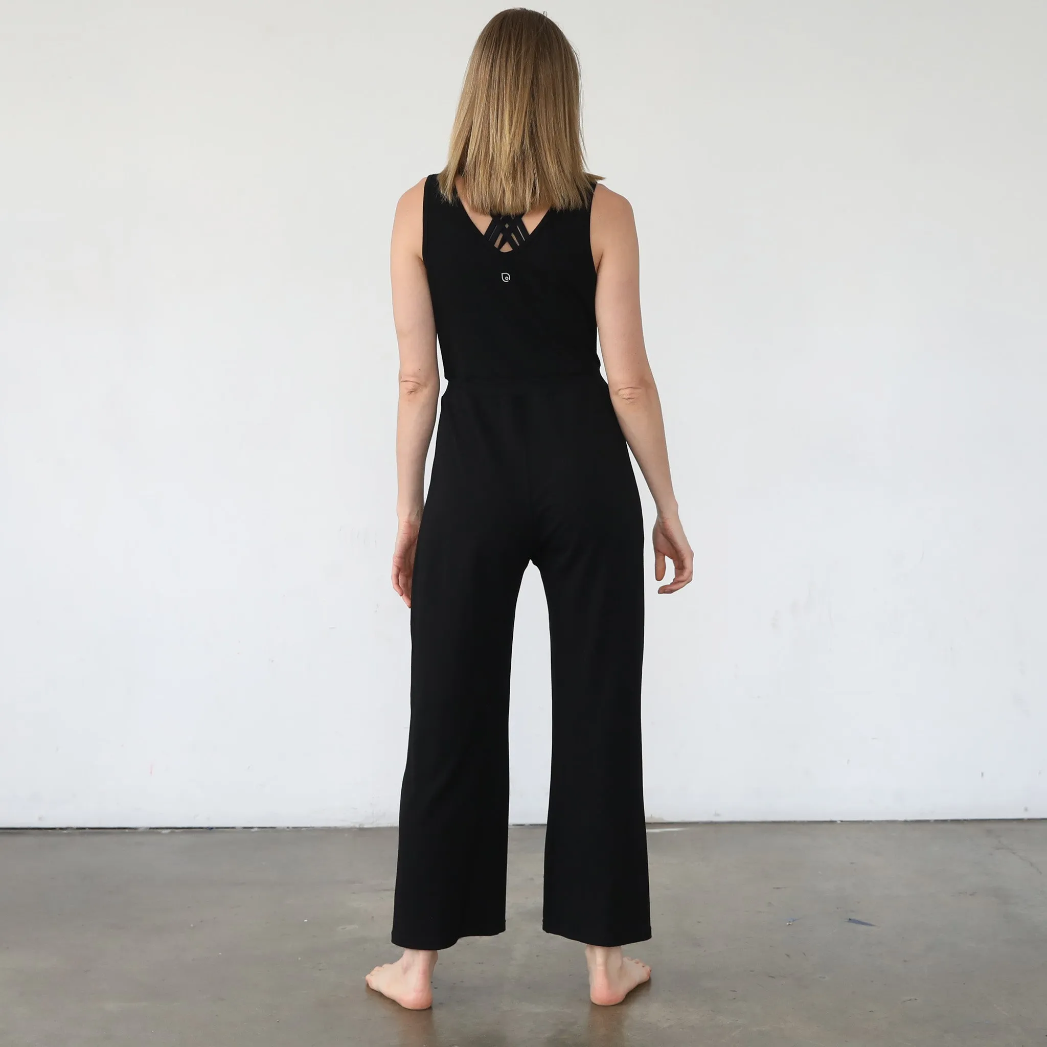 Juliette Nursing Friendly Jumpsuit (Noir)