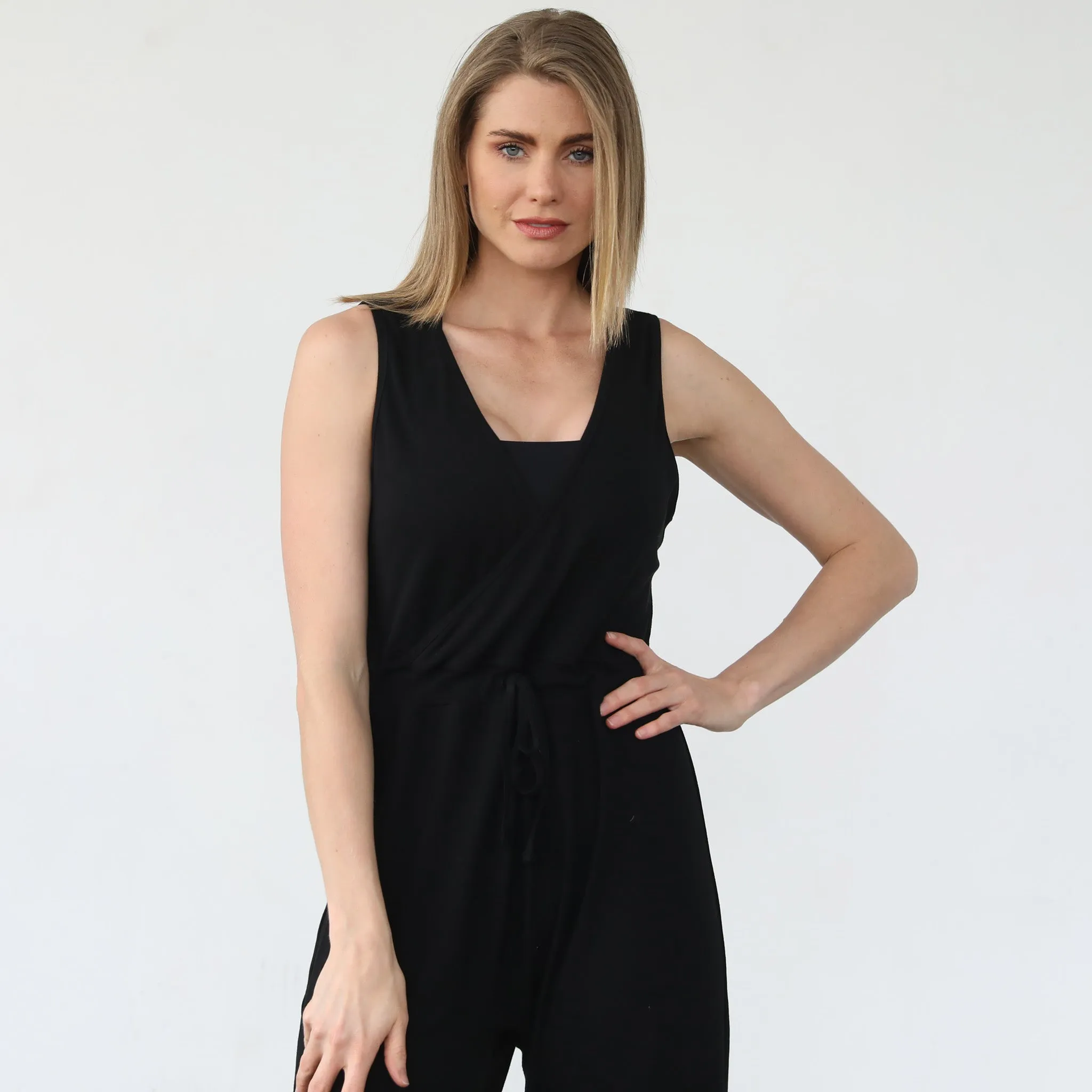 Juliette Nursing Friendly Jumpsuit (Noir)