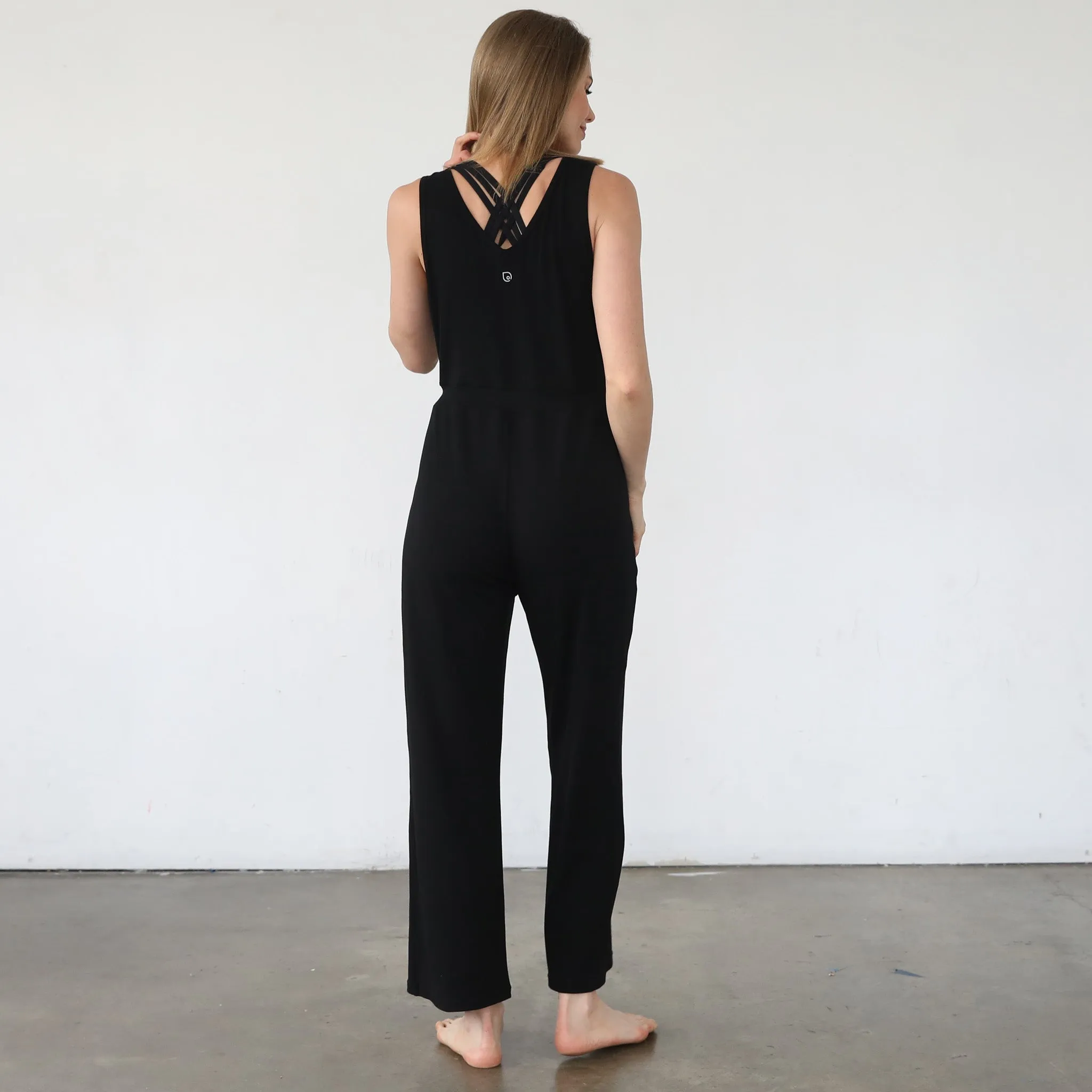 Juliette Nursing Friendly Jumpsuit (Noir)