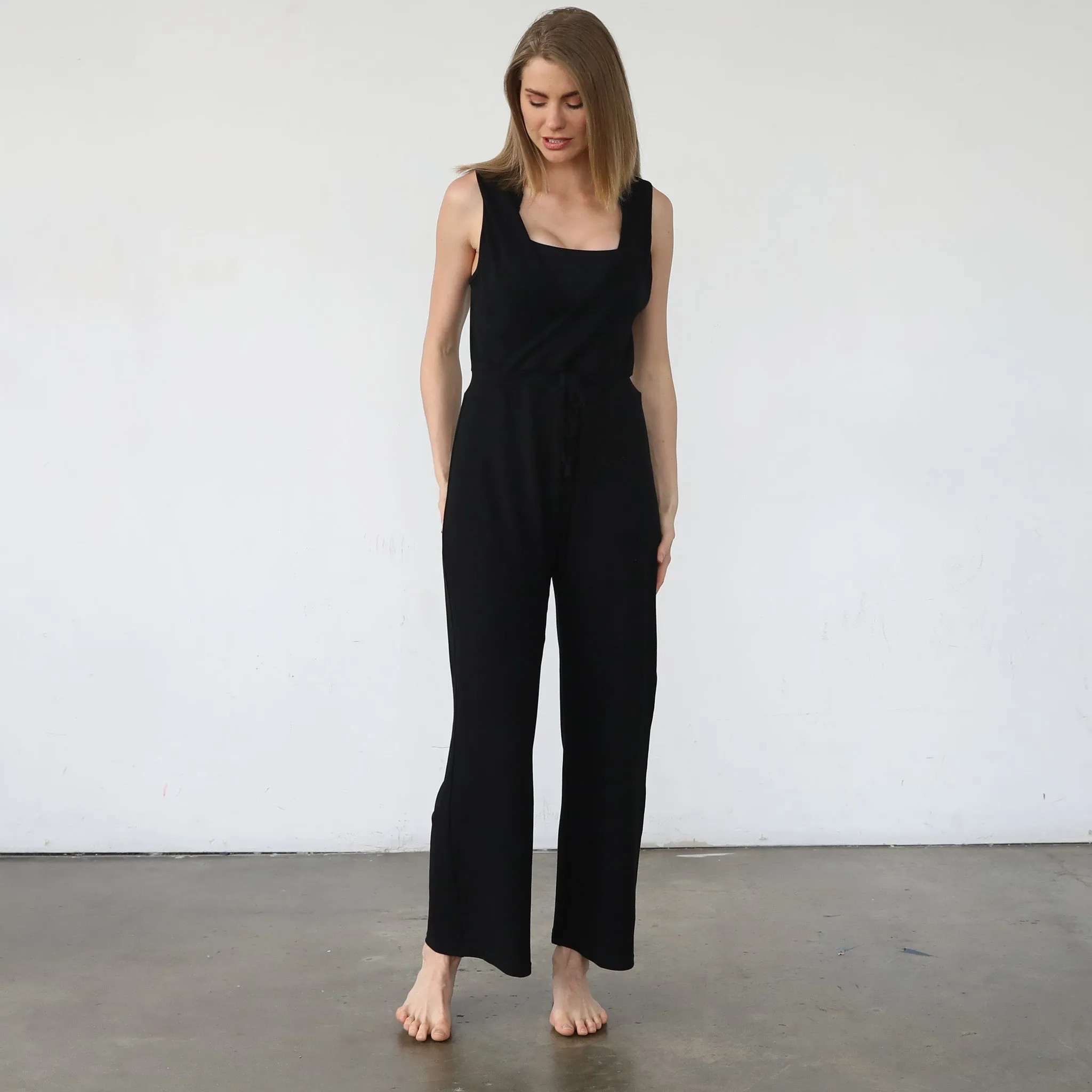 Juliette Nursing Friendly Jumpsuit (Noir)